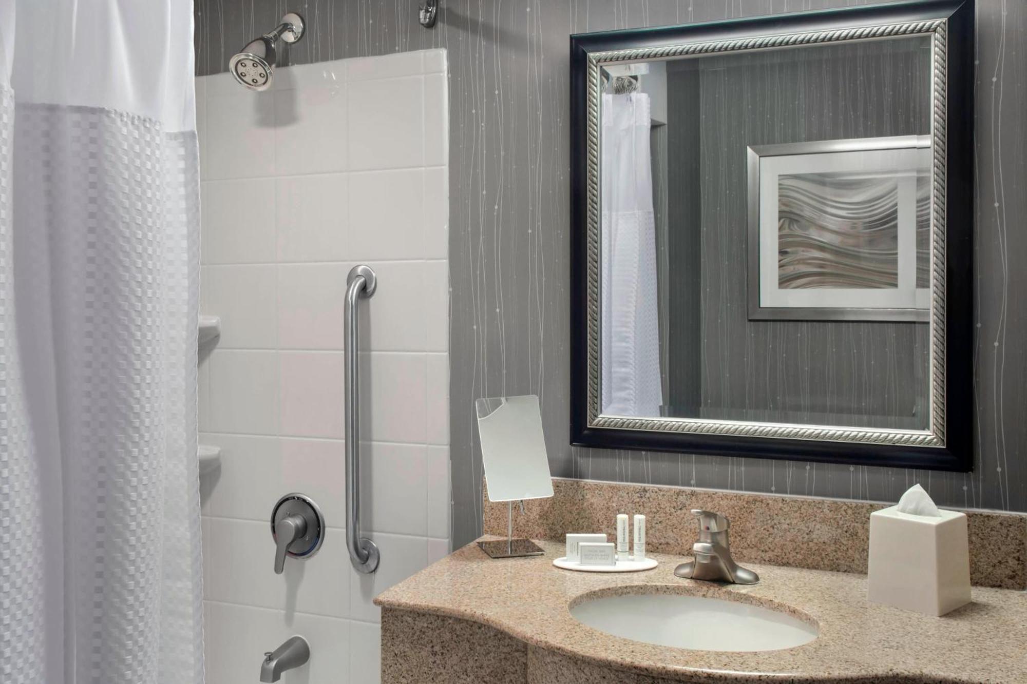 Courtyard By Marriott Hotel 3*
