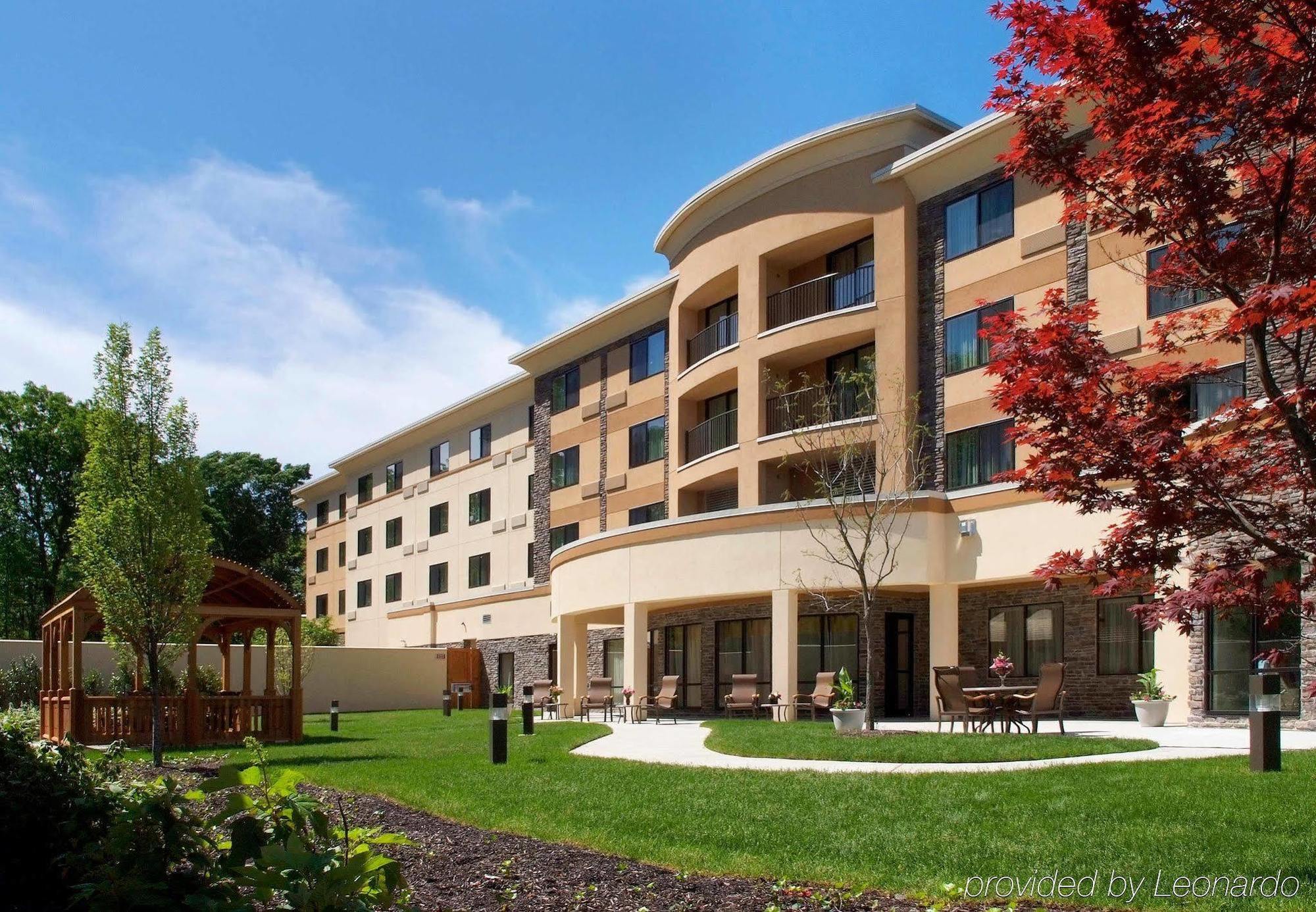 Courtyard By Marriott 3*