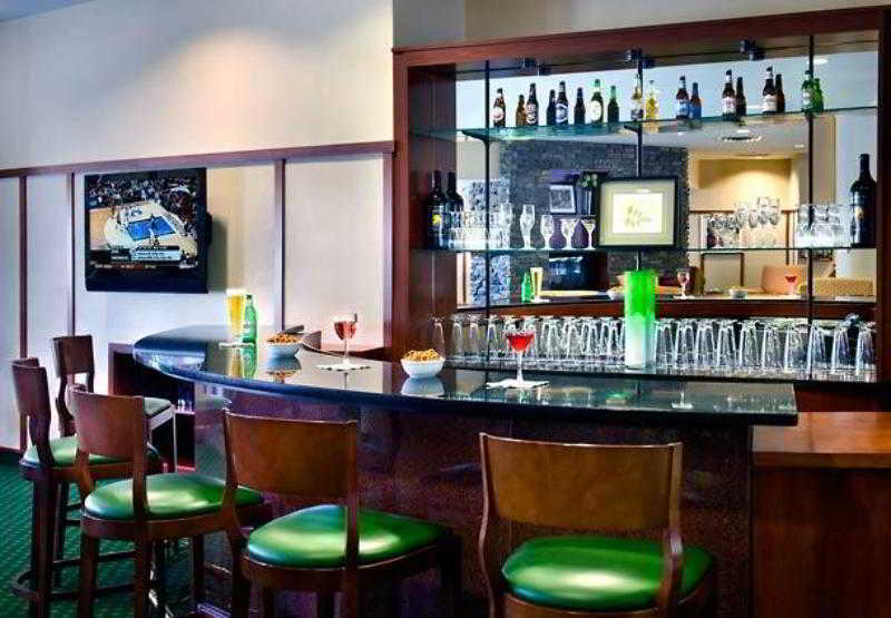 Courtyard By Marriott Hotel