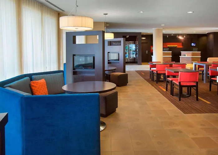 Courtyard By Marriott Paramus