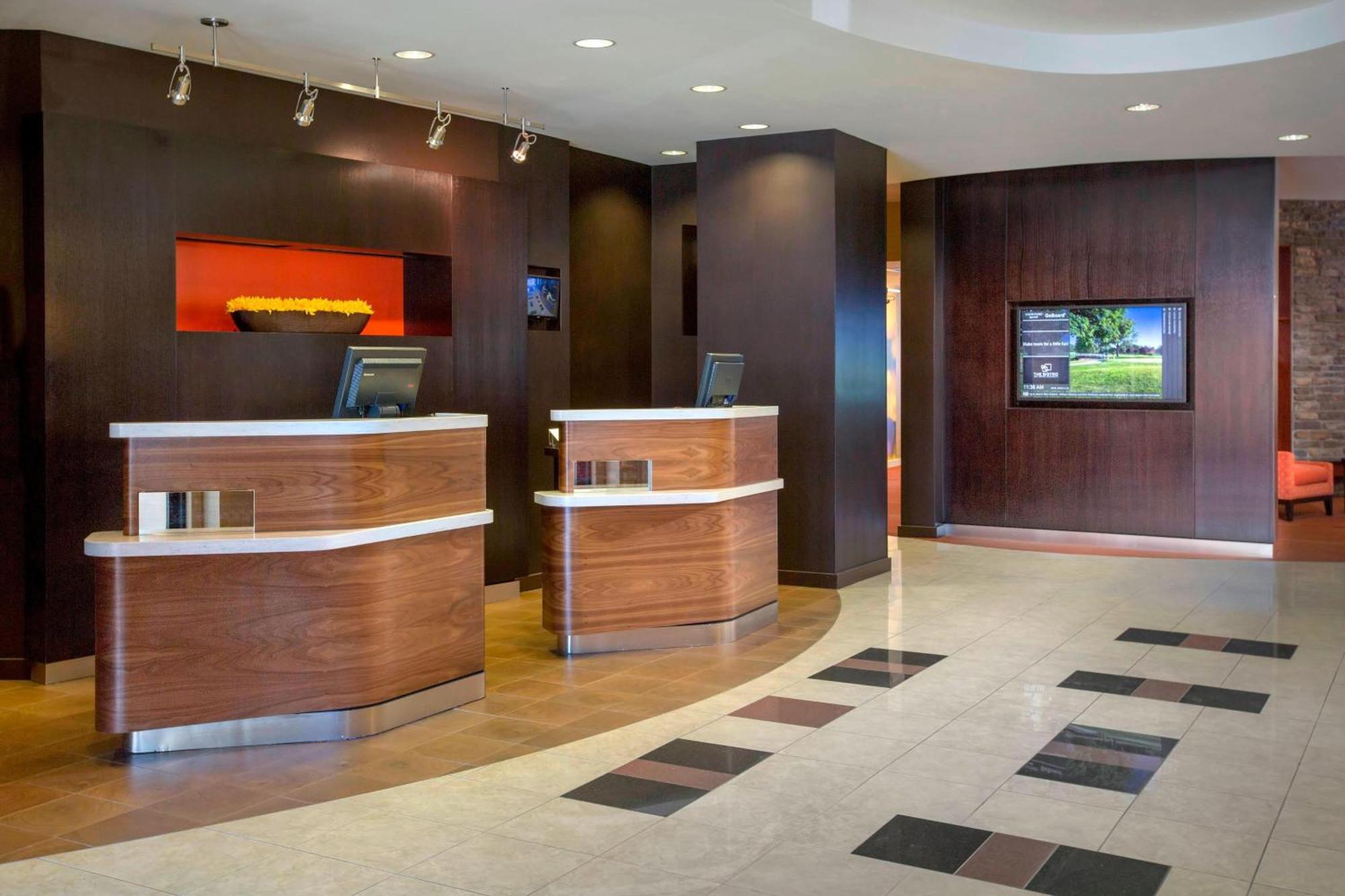 Hotel Courtyard By Marriott 3*